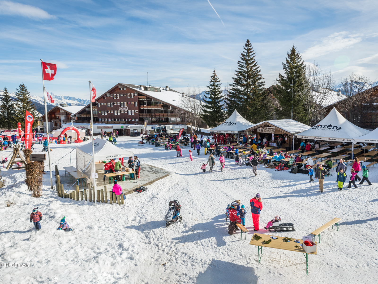 Anzère – Erleben Sie das gesamte schweizerische Winterangebot im Wallis