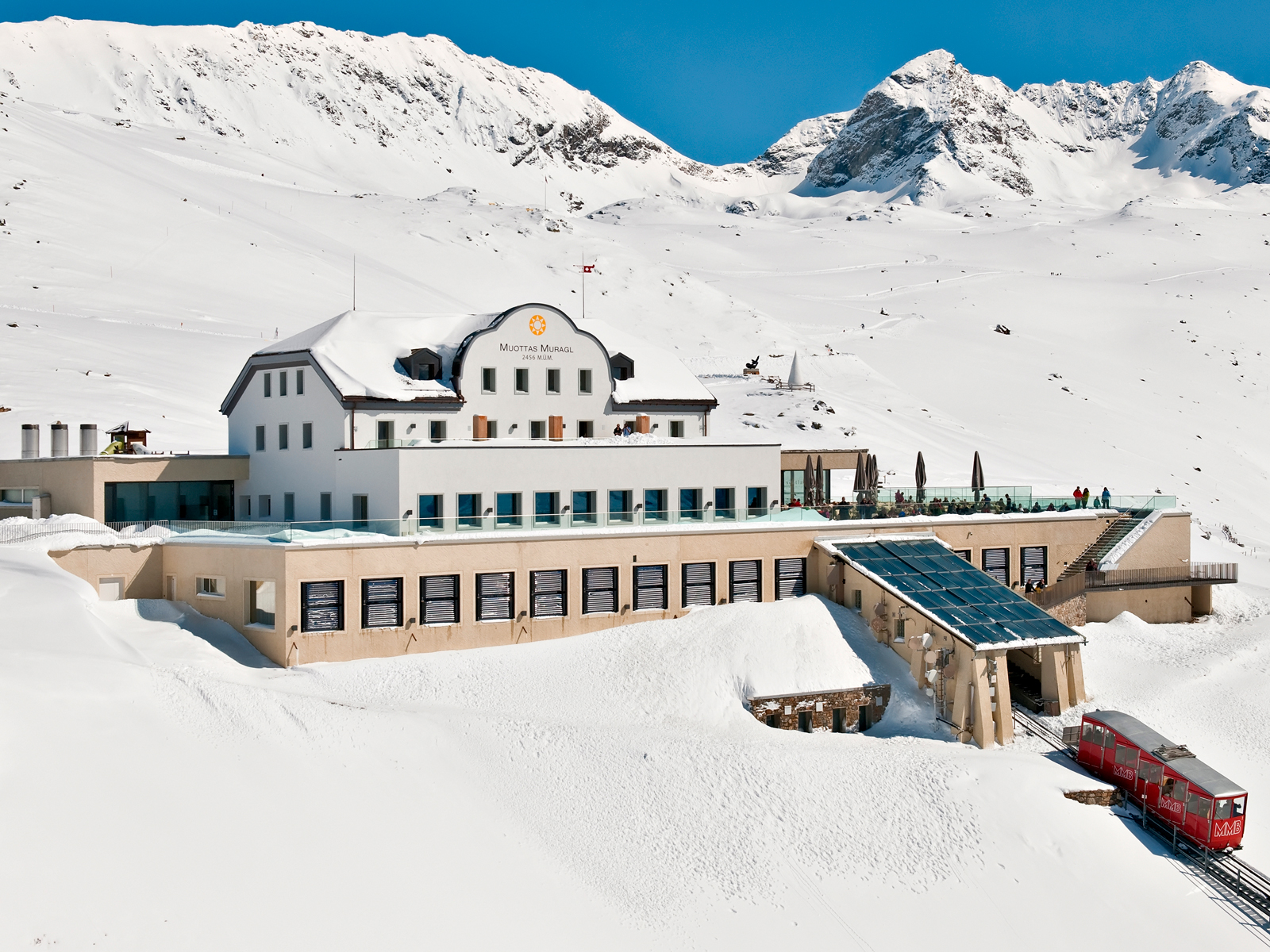 Übernachtung im Romantik Hotel Muottas Muragl in St. Moritz